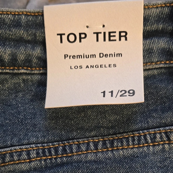 Dark Washed Mom Jeans With Rolled Up Denim - Picture 11 of 13